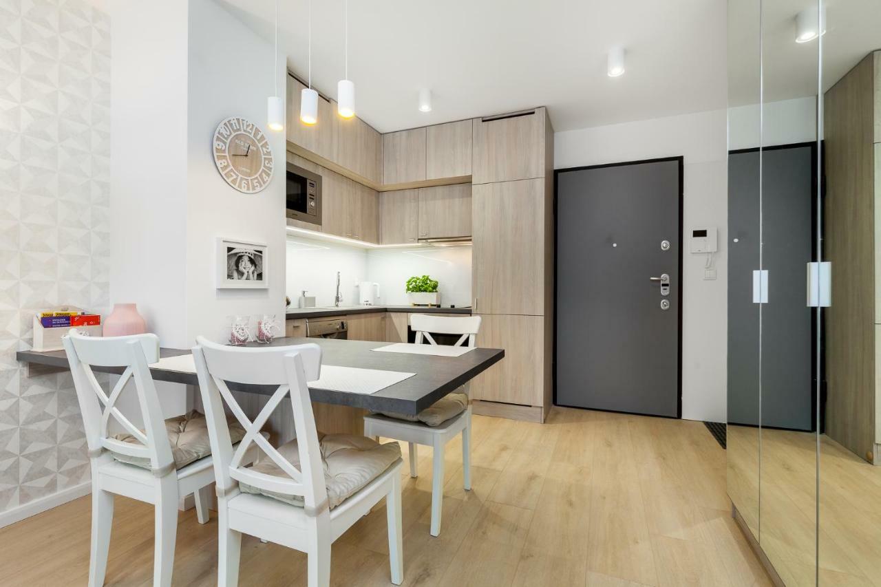 Apartamenty Black&White - Apartament Batory Five Gdynia Exteriör bild